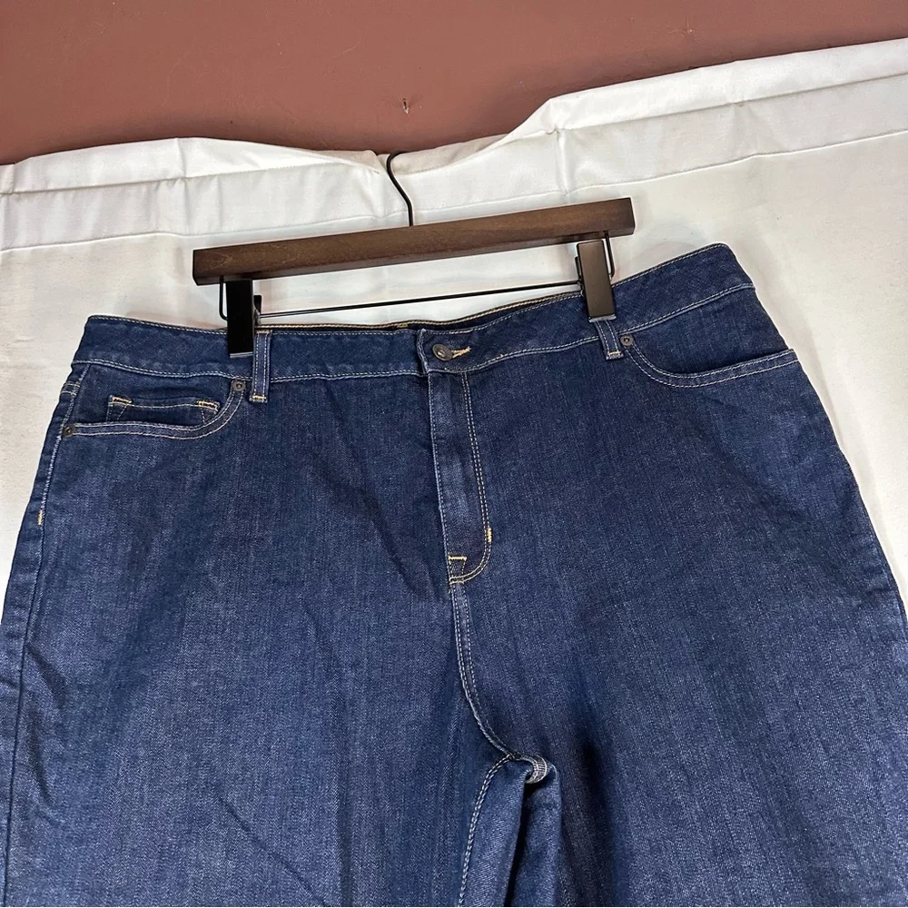 LL BEAN Women’s Size 20W Denim Jeans Classic Fit Stretch High Rise Straight Leg